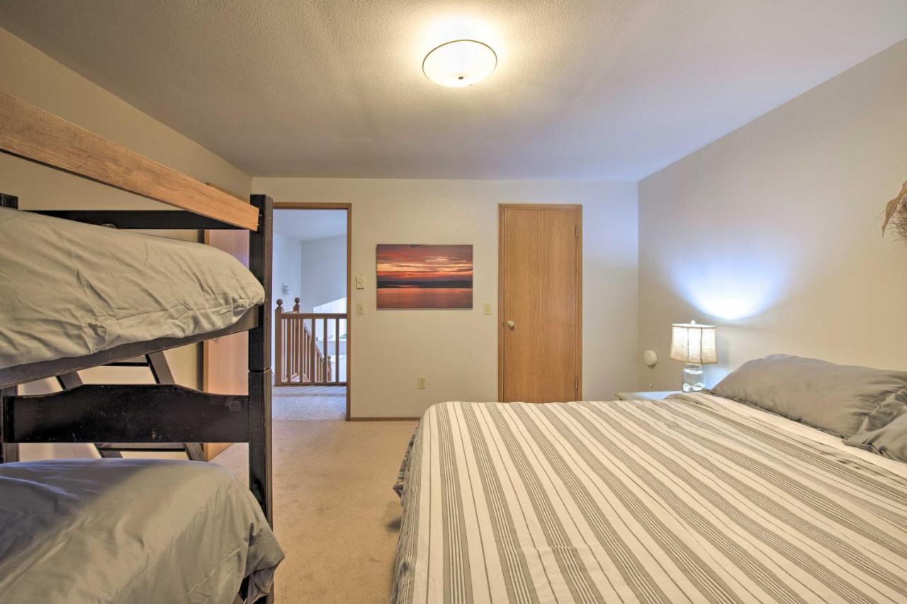 Warm Beach Hideaway With Private Beach! Stanwood Dış mekan fotoğraf