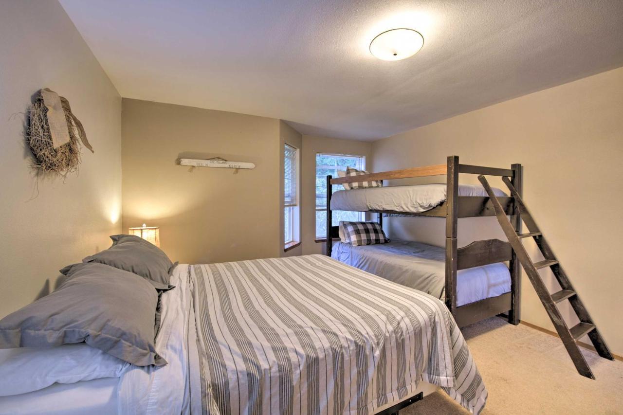 Warm Beach Hideaway With Private Beach! Stanwood Dış mekan fotoğraf